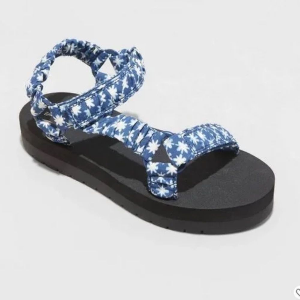 Women's Floris Platform Sport Sandals - Universal Thread Blue 8